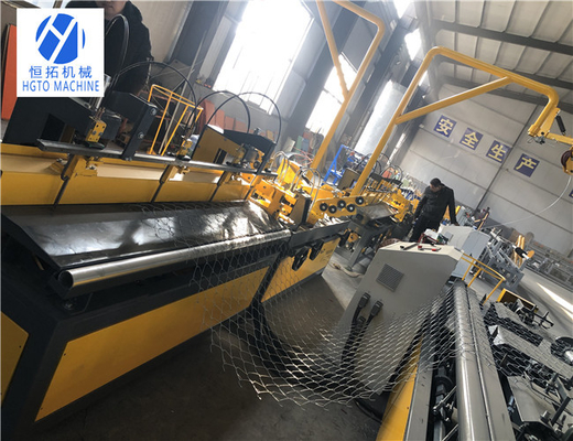 Diamond Mesh Making Chain Link Fence Machine For Highway Shockproof 220v